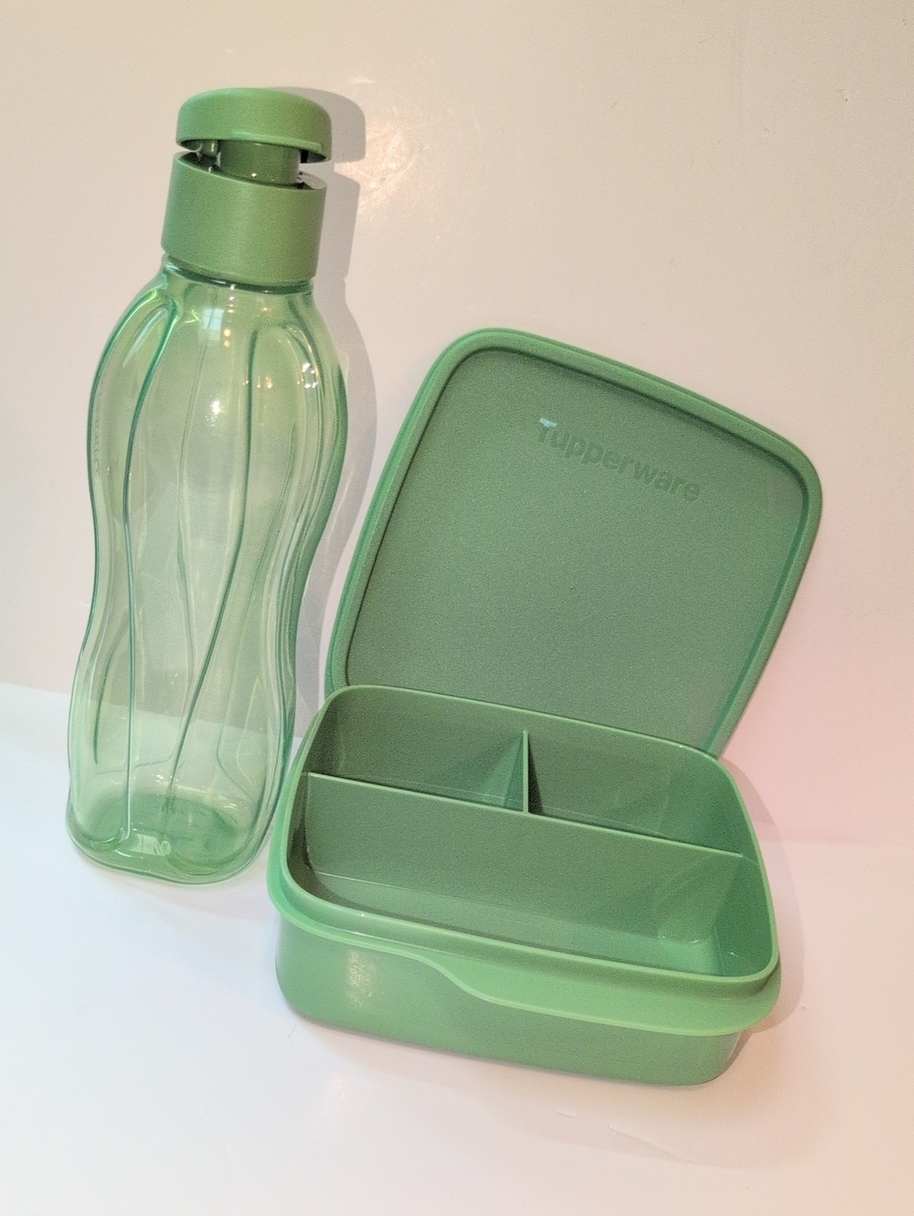 Tupperware®️ Eco Lunch Dish & Water Bottle